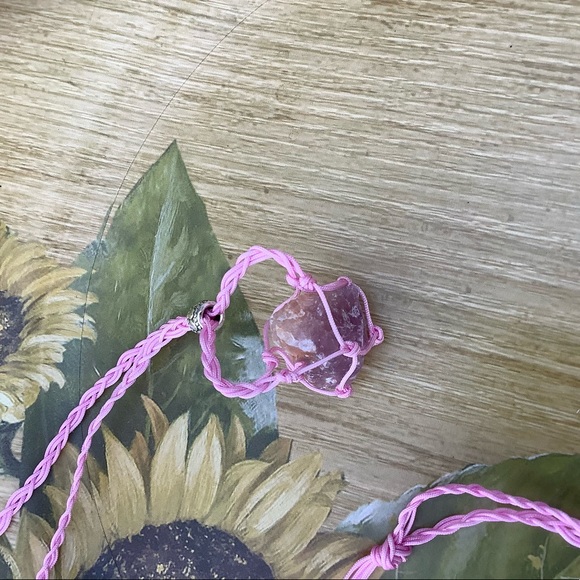 Raw amethyst crystal necklace handmade macrame cage string necklace - Picture 5 of 7